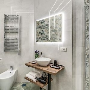 Private Bathroom King Room